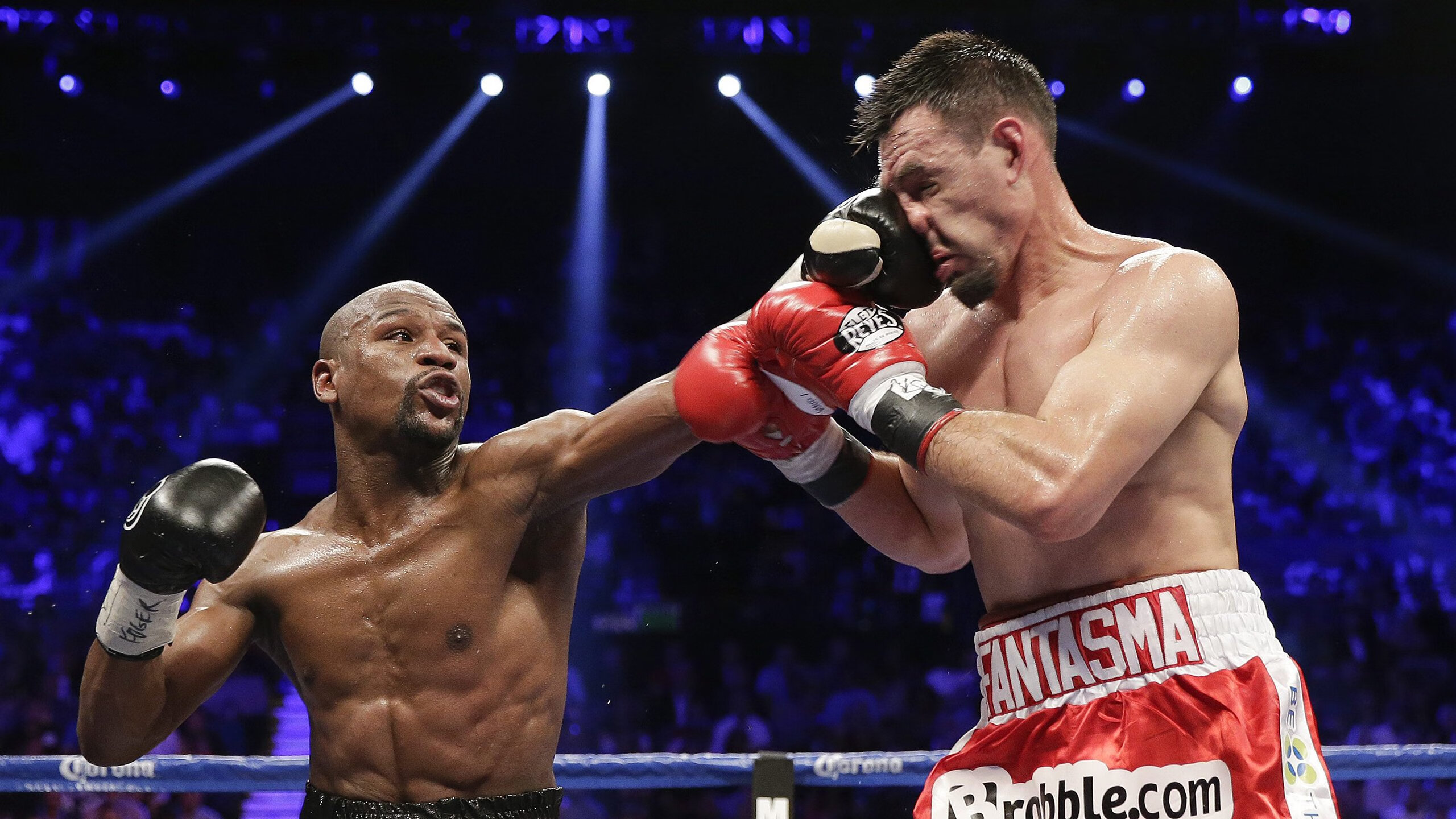 德罗赞赛后评分拉满,广东队翻盘深圳队,跨越时空的竞技热血