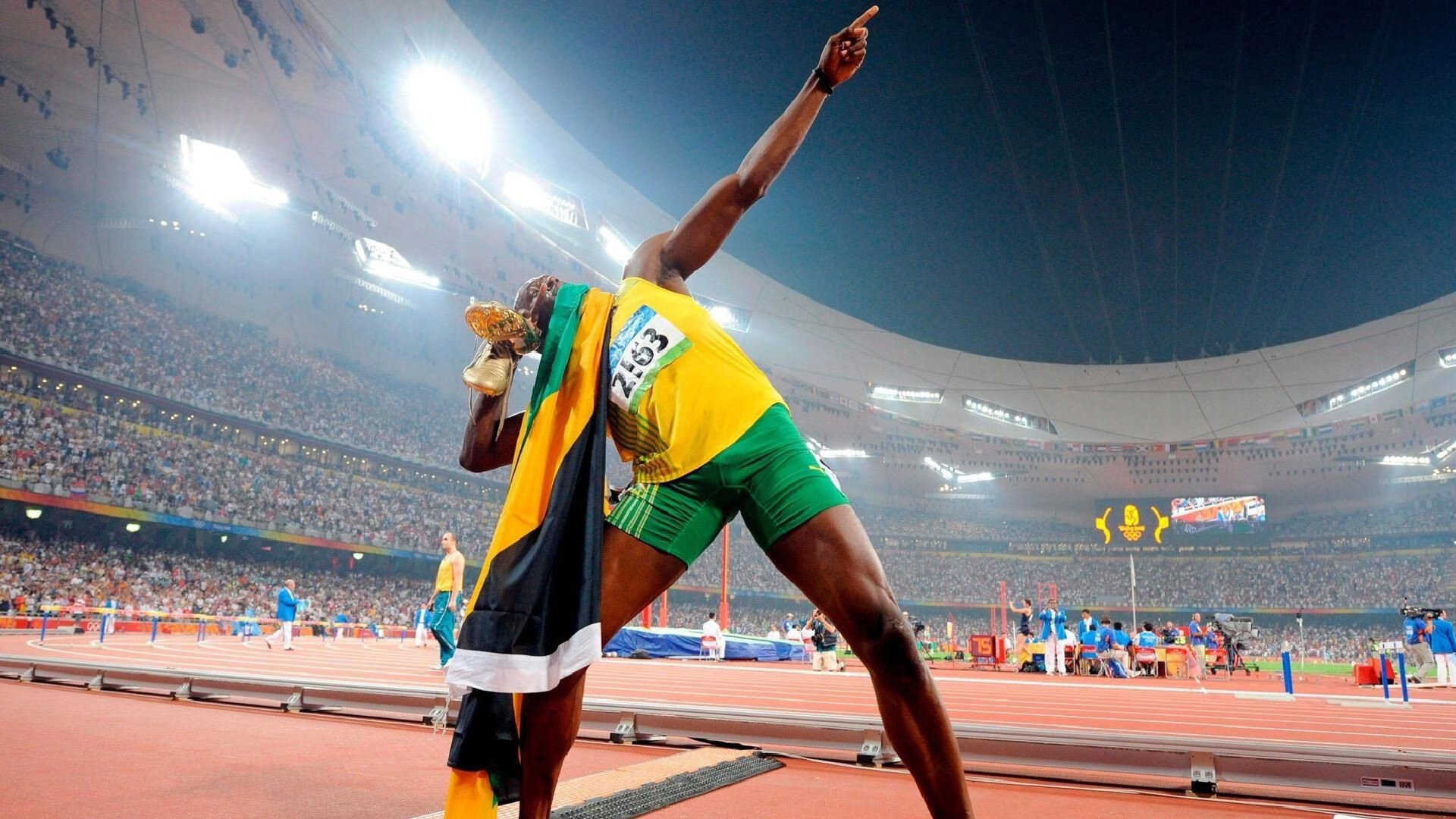 金字塔的阴影下，恩佐导演史诗逆转，埃及横扫巴萨改写足球叙事