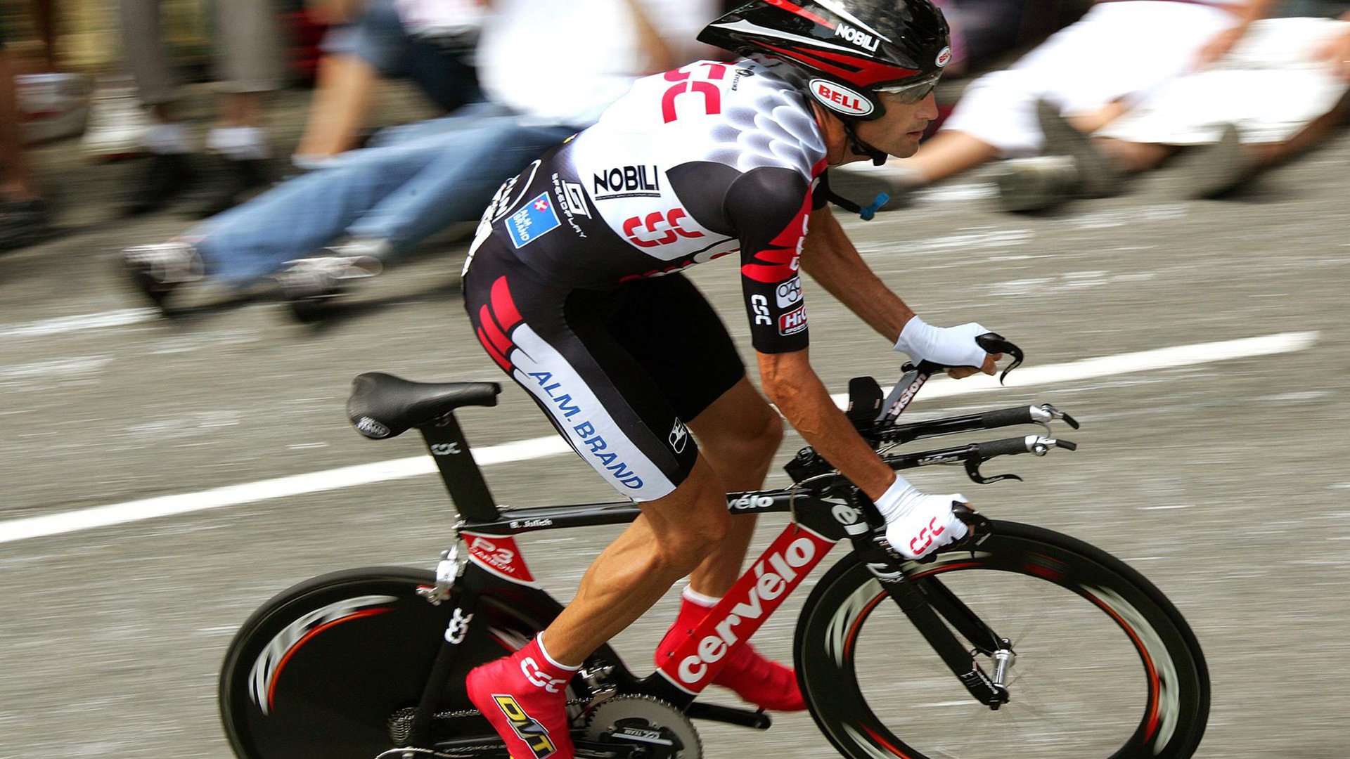 世界排名争夺战之夜，伊布点燃赛场